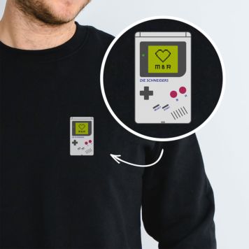 Personalisierbarer Pullover mit Spielkonsole und Namen - Design